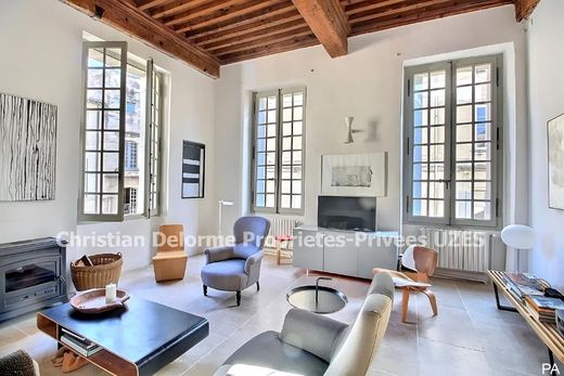 Mansão / Palacete - Uzès, Gard