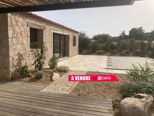 Luxury home in Sainte-Lucie de Porto-Vecchio, South Corsica