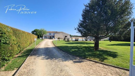 Luxury home in Bonlieu-sur-Roubion, Drôme