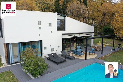 Villa in Saint-Vallier-de-Thiey, Alpes-Maritimes