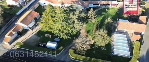 Luxury home in Montreuil, Vendée
