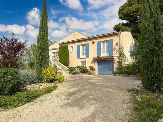 Luxus-Haus in Pierrevert, Alpes-de-Haute-Provence