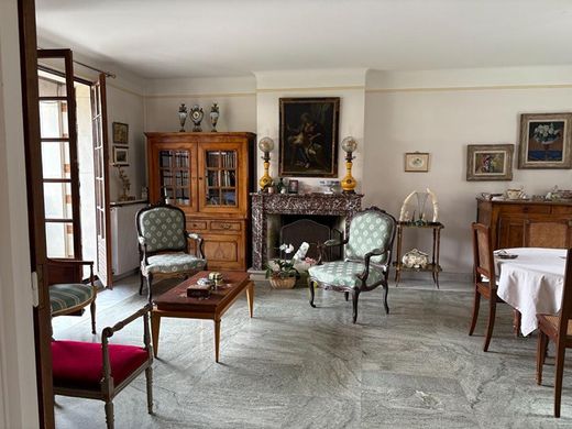 Luxury home in Clamart, Hauts-de-Seine