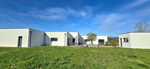 Luxury home in Le Pizou, Dordogne