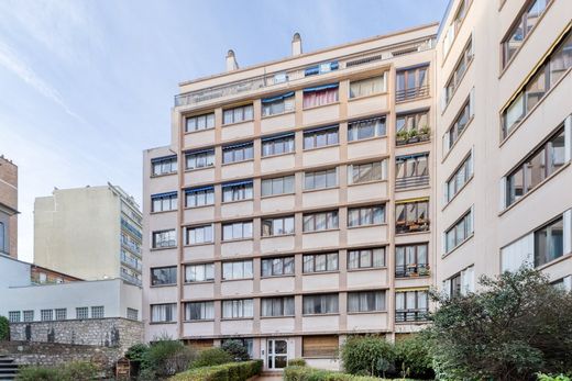 Apartament w Belleville, Père-Lachaise, Ménilmontant, Paris