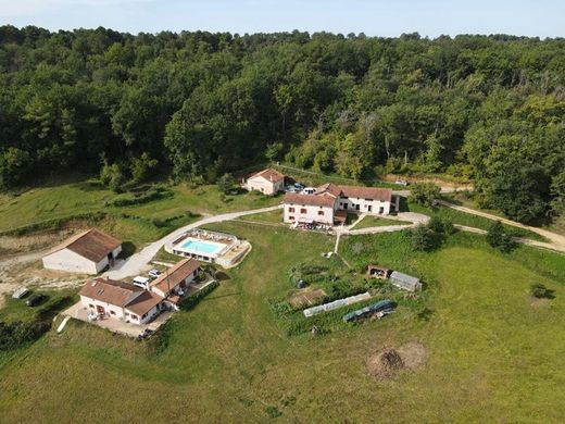 Casa rural / Casa de pueblo en Montrem, Dordoña