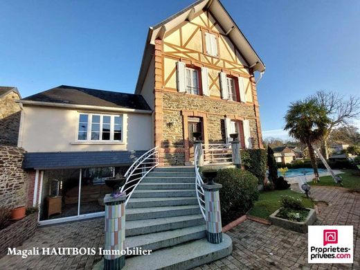 Luxury home in Saint-Jean-le-Thomas, Manche