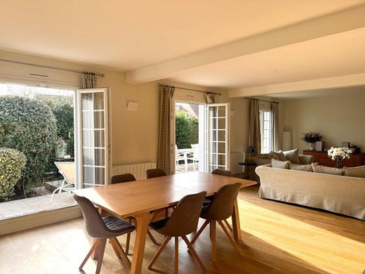 Luxus-Haus in Orgeval, Yvelines
