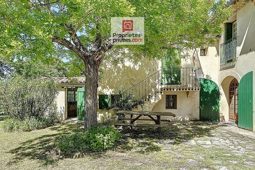 Luxury home in Pertuis, Vaucluse