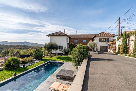 Luxury home in Massieux, Ain