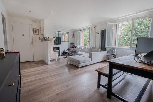 Apartment in Charenton-le-Pont, Val-de-Marne