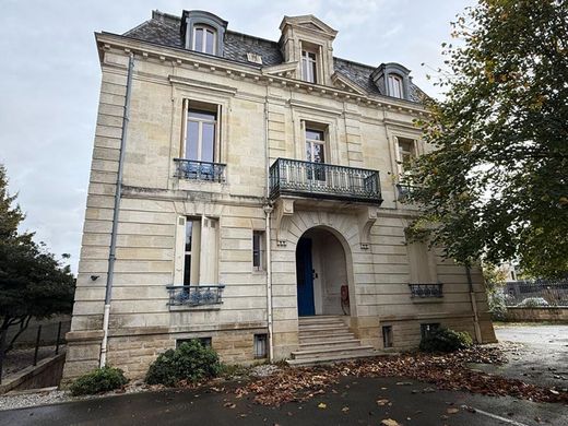 Maison de luxe à Bègles, Gironde