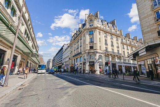 Apartment / Etagenwohnung in Saint-Germain, Odéon, Monnaie, Paris