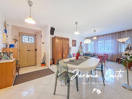 Lüks ev Nîmes, Gard