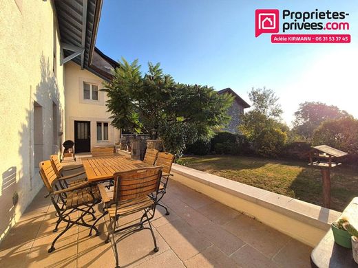 Luxury home in Collonges, Ain