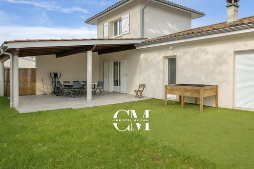 Mérignac, Girondeの高級住宅