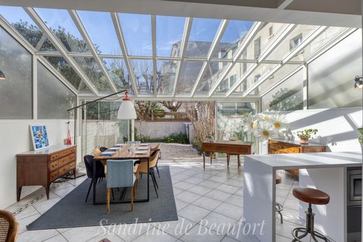 Luxury home in Asnières-sur-Seine, Hauts-de-Seine