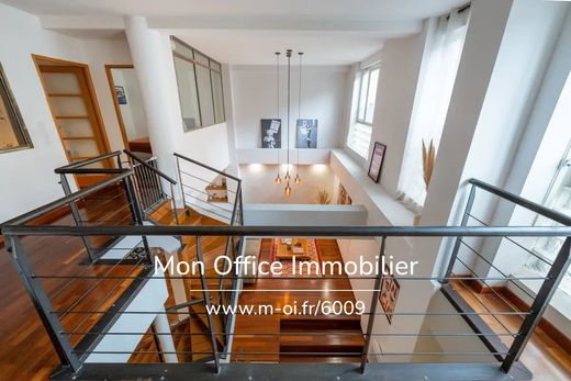 Apartment / Etagenwohnung in Marseille, Bouches-du-Rhône