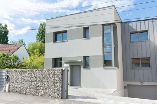 Maison de luxe à La Norville, Essonne