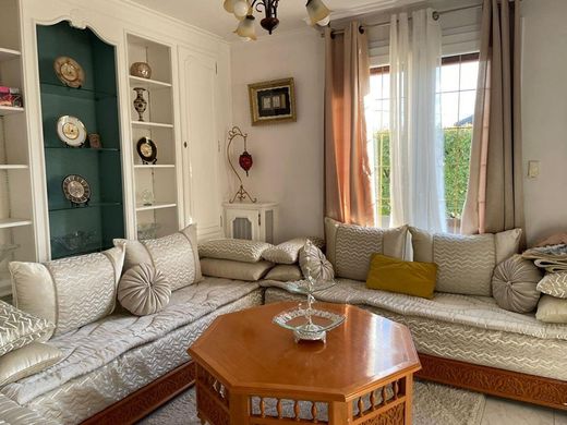 Luxury home in Bondy, Seine-Saint-Denis