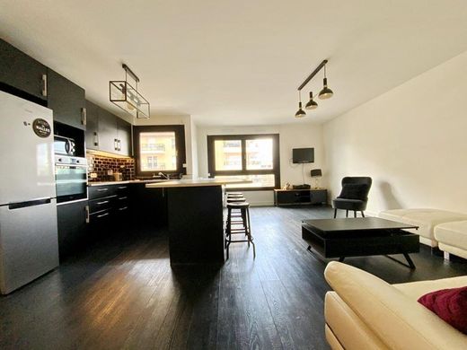 Daire Levallois-Perret, Hauts-de-Seine