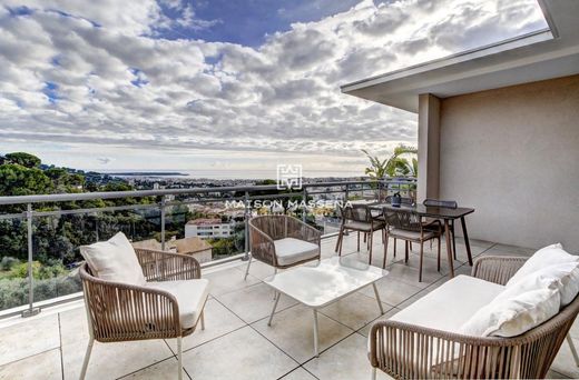 Apartment / Etagenwohnung in Le Cannet, Alpes-Maritimes