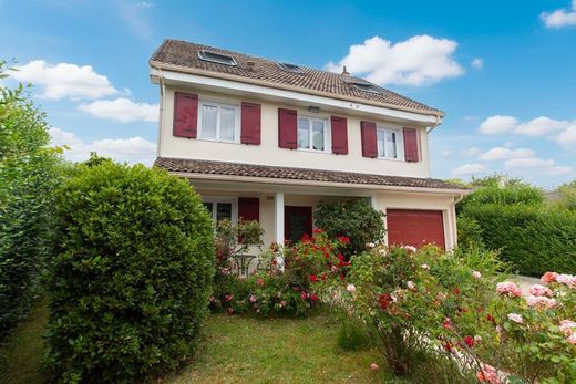 Luxury home in Le Plessis-Pâté, Essonne