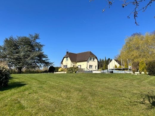 Luxury home in Marines, Val d'Oise