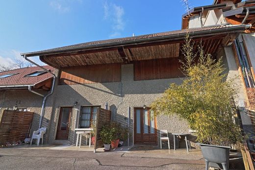 ‏בתי יוקרה ב  Pringy, Haute-Savoie