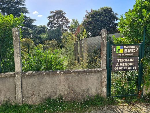 ‏קרקע ב  בורדו, Gironde