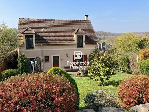 Luxury home in Septeuil, Yvelines