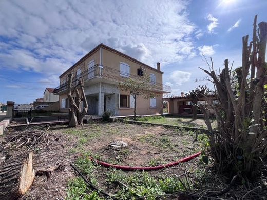 Maison de luxe à Rivesaltes, Pyrénées-Orientales