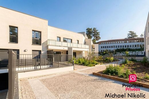 Квартира, Charbonnières-les-Bains, Rhône