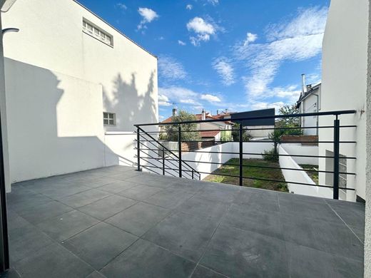 Fontenay-sous-Bois, Val-de-Marneの高級住宅