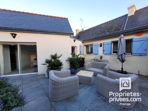 Luxury home in La Forêt-Fouesnant, Finistère