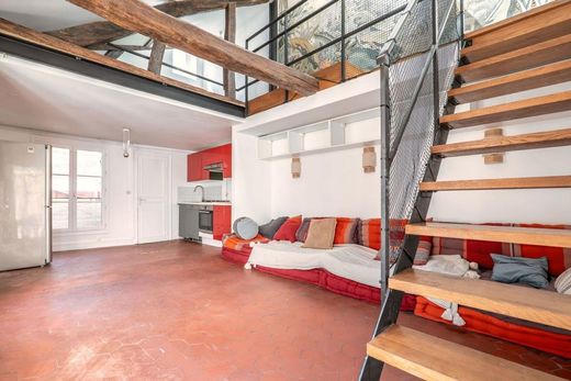 Apartment in Montorgueil, Sentier, Vivienne-Gaillon, Paris