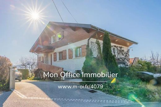 Luxe woning in Pringy, Haute-Savoie