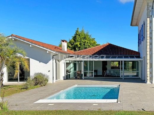 Luxe woning in Tosse, Landes