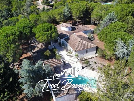 Luxus-Haus in Villemoustaussou, Aude