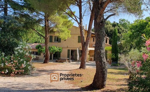 Villa in Uzès, Gard