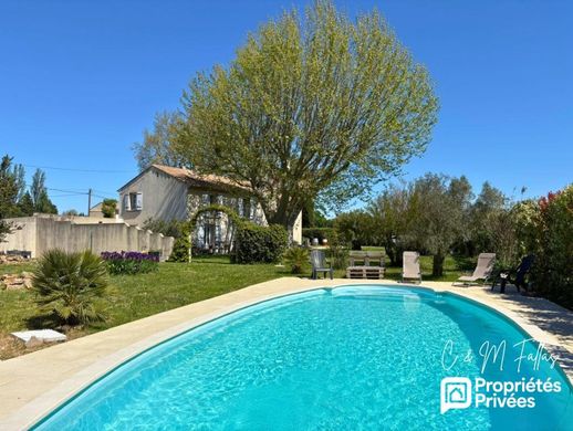 Luxury home in Camaret-sur-Aigues, Vaucluse