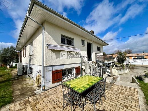 Luxury home in Le Taillan-Médoc, Gironde