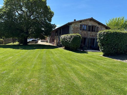 Luxury home in Moulis-en-Médoc, Gironde