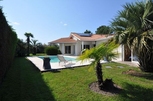 Πολυτελή κατοικία σε Cazaux, Gironde