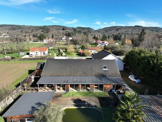 Luxury home in Mariol, Allier