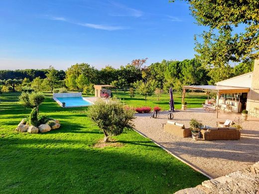 Villa in Pernes-les-Fontaines, Vaucluse