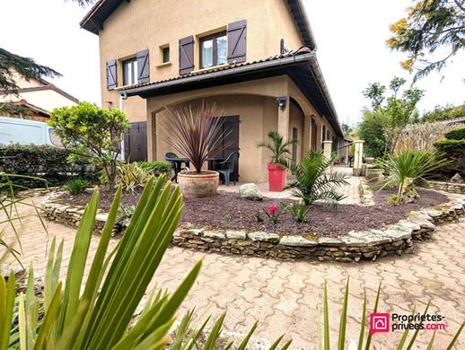 Luxury home in Vernaison, Rhône