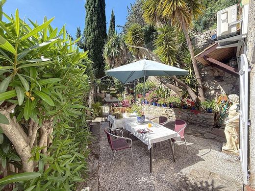 Luxury home in Solliès-Ville, Var