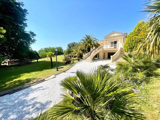 Villa in Dax, Landes