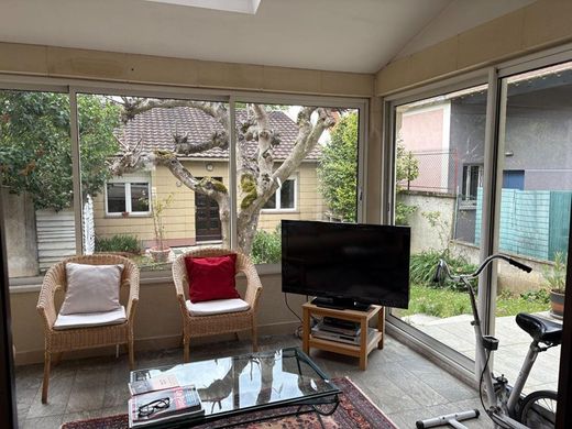 Luxury home in Clamart, Hauts-de-Seine